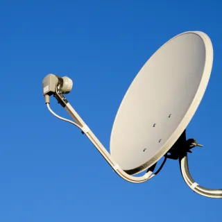 Pose d’antenne TNT à domicile à Angers : guide complet pour une réception parfaite