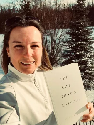 The Space Between Knowing and Moving