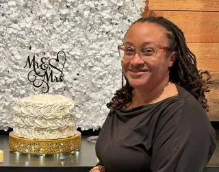 Hot Suga Cakes & Treats: Baked With Love