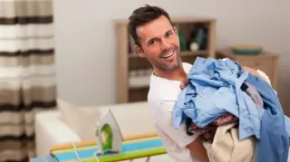 How Often Should College Students Do Laundry? Guide