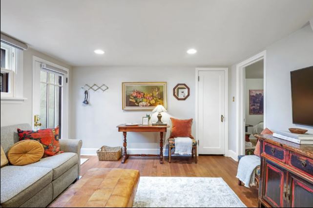 Discover Your Cozy Downtown Provo Cottage Near BYU