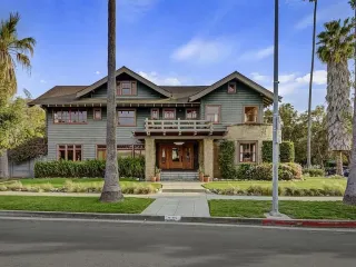 Moving to West Adams? Here's What the Neighborhood Actually Feels Like