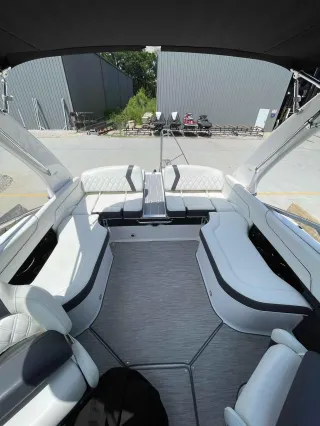  How Mobile Boat Detailing on Lake Norman Actually Works, No Hauling, No Hassle