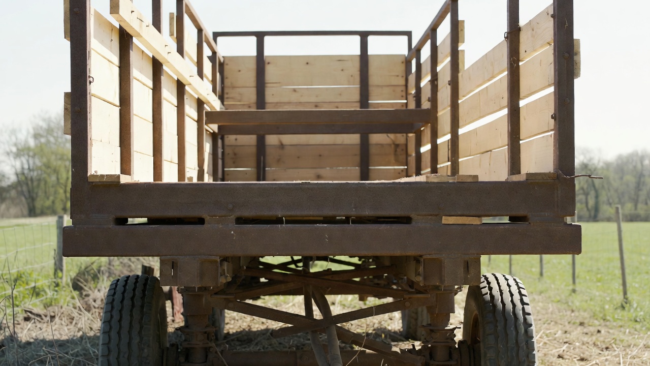 What Affects the Price of a Heavy-Duty Hay Wagon Build
