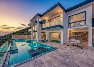 Top Luxury Neighbourhoods to Watch in Edmonton 
