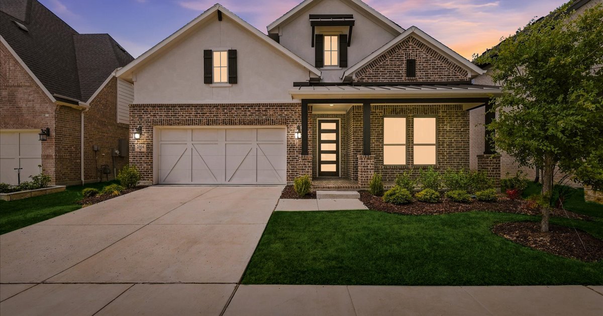 2504 Silver Leaf Drive: A Spacious Northlake Home for Sale in The Ridge