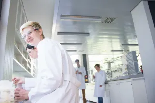 NOM-259: Requisitos para Fabricar Cosméticos en México