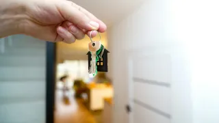 How to Read a Pensacola Home Listing Like a Pro