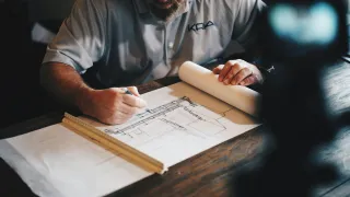 How to Choose a General Contractor for Fix & Flip