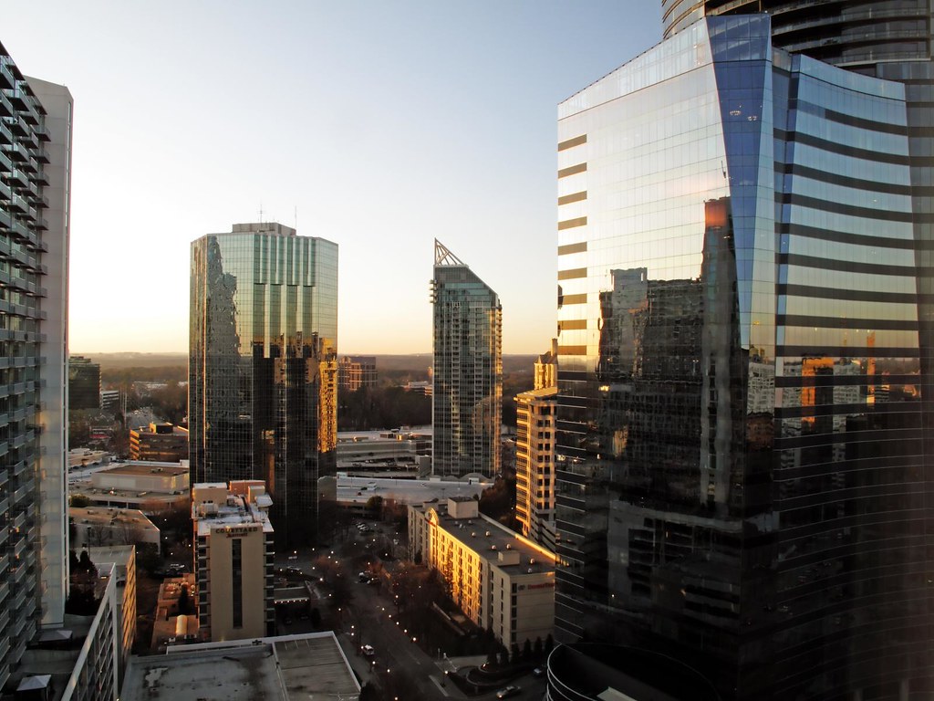 From Buckhead to Little Five Points: Atlanta Neighborhoods Worth Exploring by Car