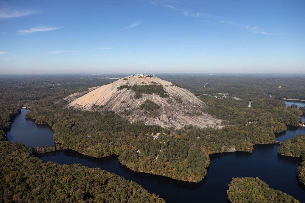 From Atlanta to Stone Mountain: Your Easy Georgia Escape by Car 🚗🌄