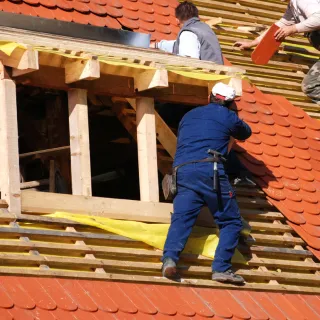 Travaux de charpente à Herblay-sur-Seine : quand faut-il intervenir ?