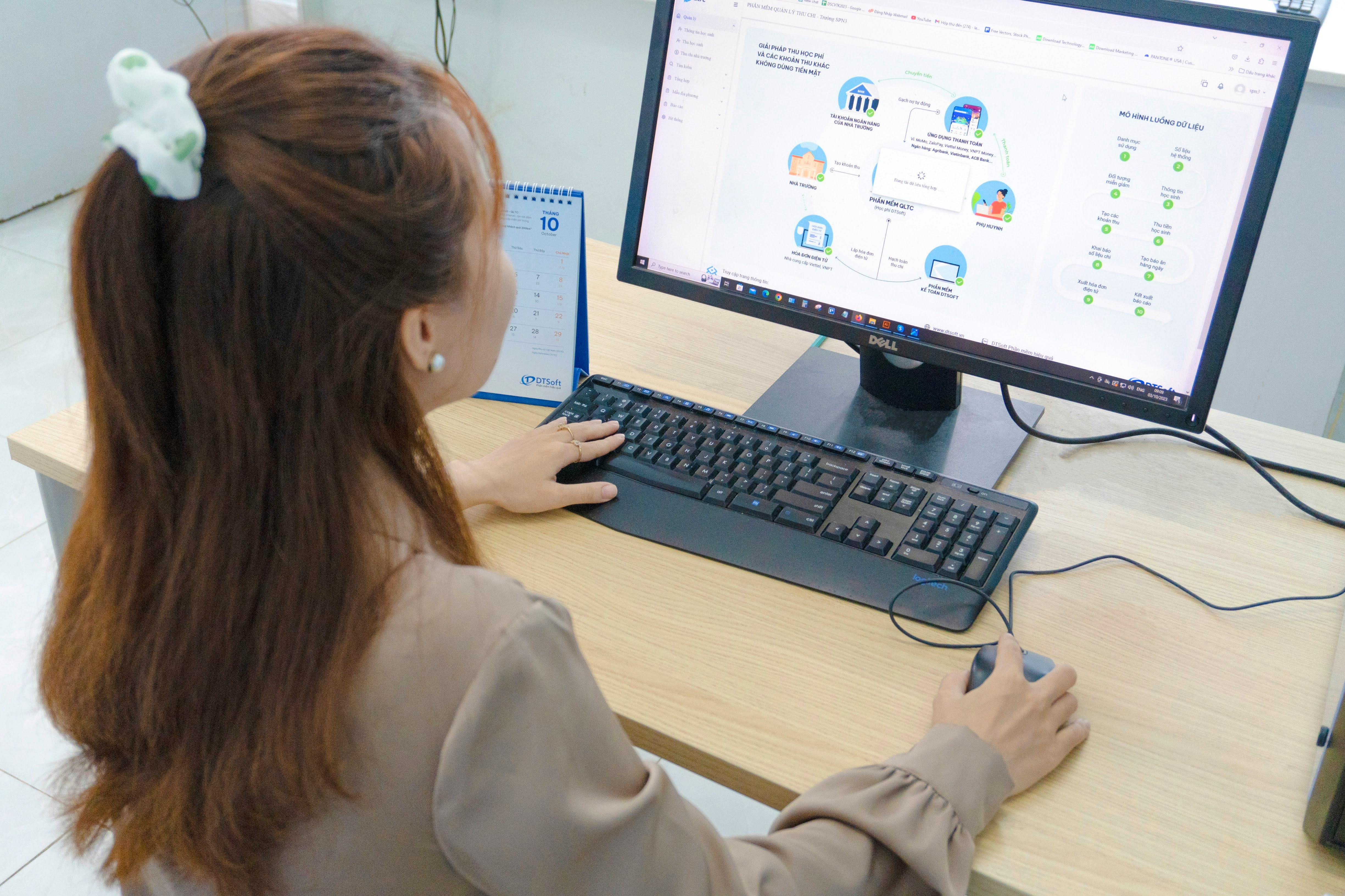 Spreadsheets are DEAD. Here's why Not Having A CRM System Is Crippling Your Business