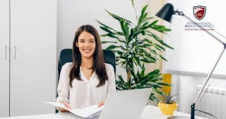 ¿Es confiable International Bridge University? Licencia, validez y qué significa estudiar con nosotros