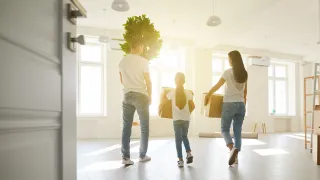 Should You Move Before the Holidays?