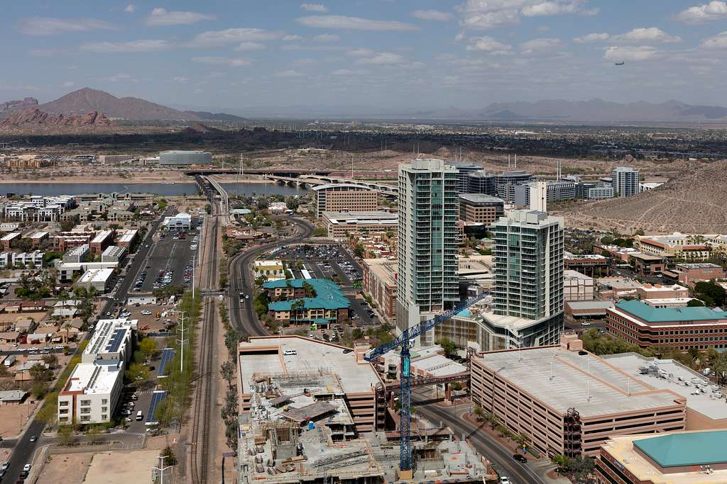 Phoenix, AZ on Your Terms: Finding the Right Rental Car for Your Trip