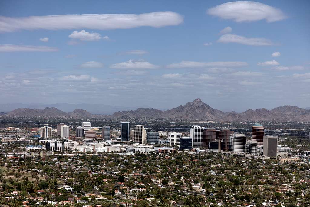     Planning Your Phoenix Drive: How to Find the Best Car Rental in Phoenix, AZ