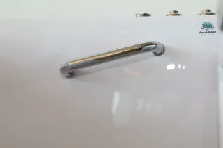 Enhance Independent Living: Walk-In Tubs for Seniors' Safety