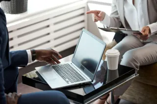 Creating Effective Lead Magnets for Financial Services