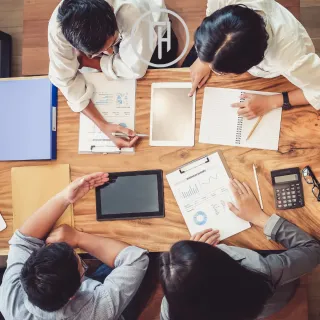 What are the benefits of using   artificial intelligence in business? 