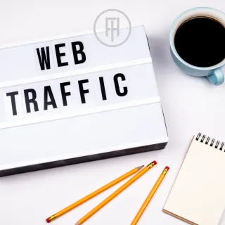 The Two Sides of the Coin: Organic vs. Paid Traffic and Why You Need Both