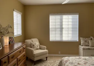 How Designers Perfect the Balance Between Modern Blinds and Warm Interiors