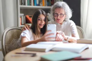5 Essential Fixes for Common Bathroom Hazards for Seniors