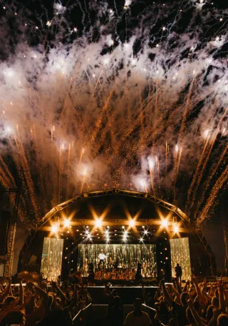 Pourquoi choisir SONOLOCATION pour vos concerts et festivals en Belgique : matériel audiovisuel et expertise professionnelle