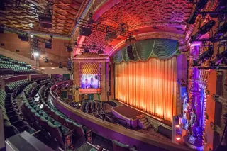 ✨El Capitan Theatre: Hollywood’s Sparkling Movie Palace