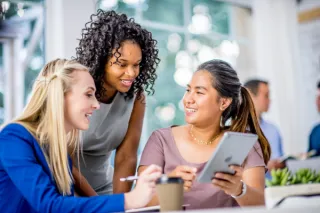 5 Essential Tech Skills for the Modern Woman