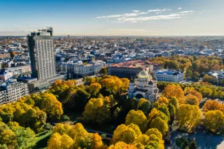 Latvijas Nekustamā Īpašuma Tirgus Prognozes 2025. gadam: Investīcijas, Attīstības Tendences un Pieprasītie Īpašumi