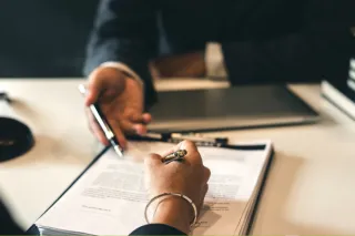 More Contracts Are Falling Through. Here’s How To Get Ahead.
