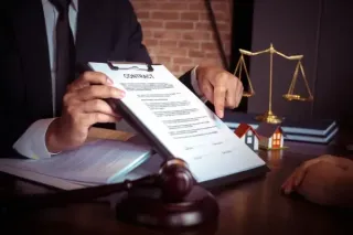 Do You Need a Co-signer? Risks & Responsibilities in Cocoa Bail Bonds