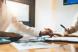 Essential Tips for Writing a Powerful Business Plan: Best Practices and Common Pitfalls