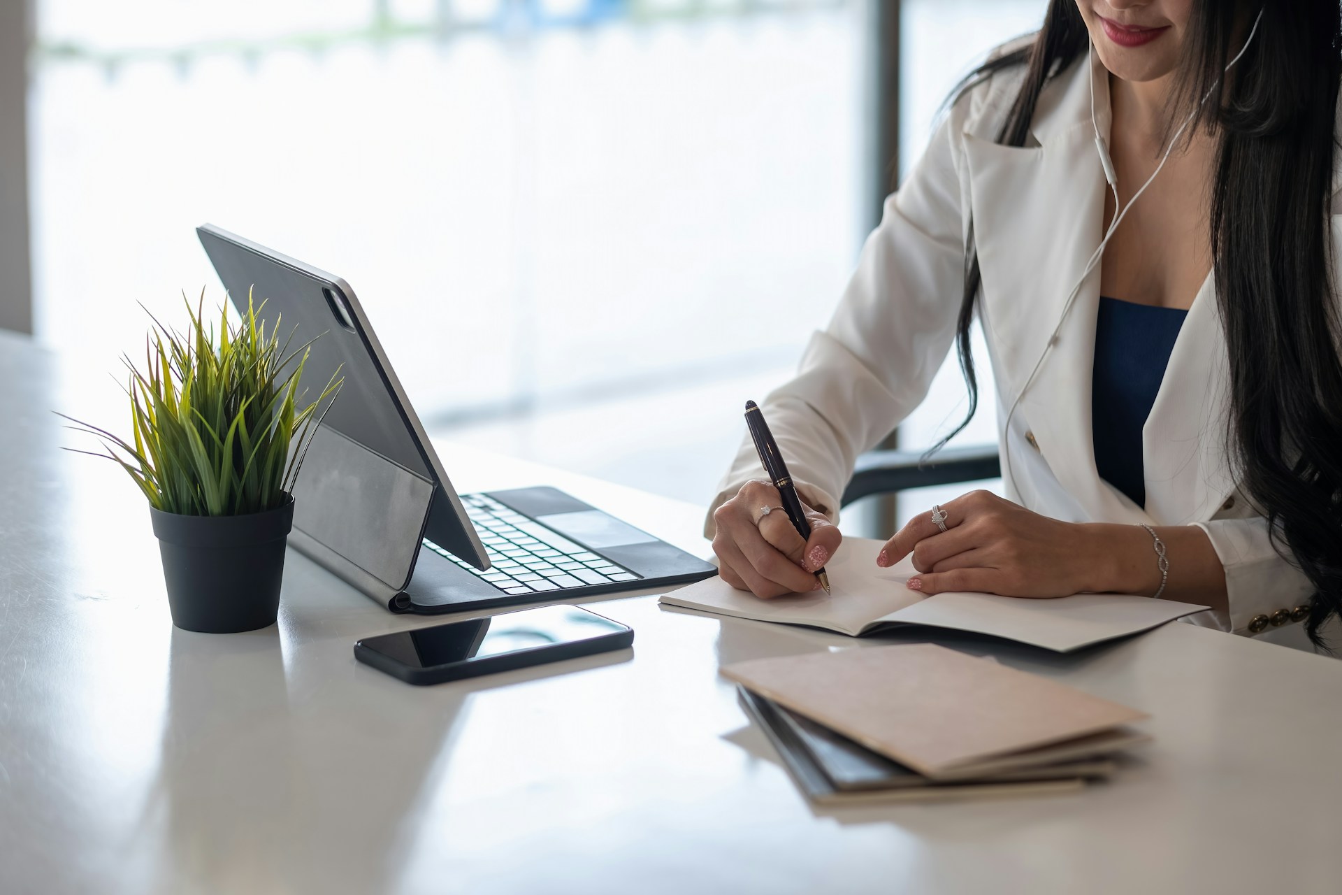 Why Virtual Staffing Services Burn You Out Without Help