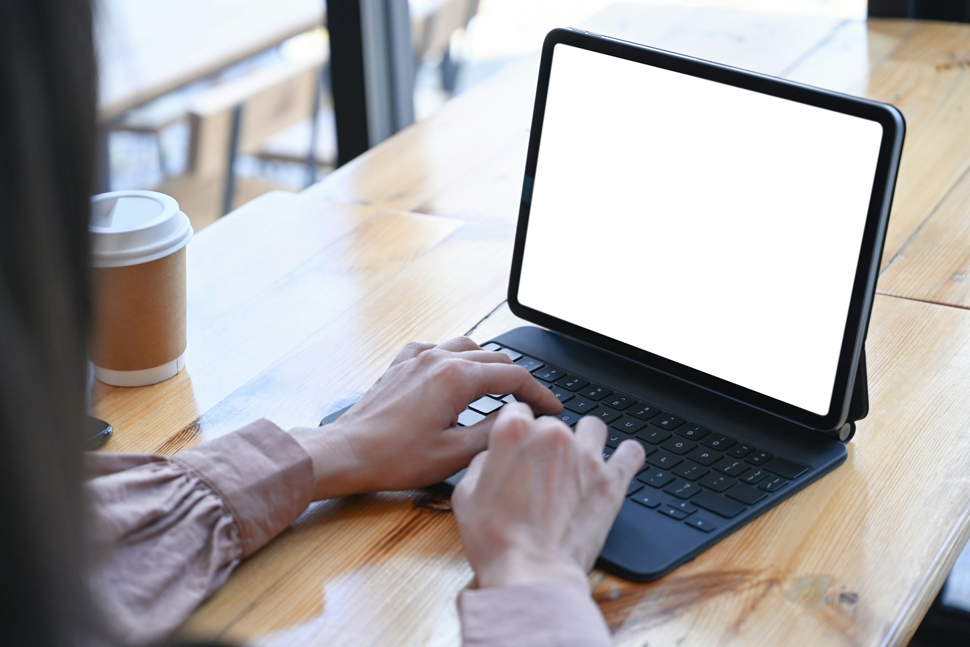 What a Virtual Assistant for Startups Can Handle on Day One