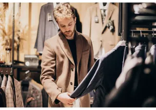 ROI: 42.13% -  Seeking a High-ROI Investment and a Green Card? Check Out This Exciting Clothing Boutique!