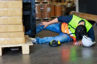 Navigating Workers' Compensation for Orthopedic Injuries: Guidance from Dr. Brian Ellefsen in Sedalia, Missouri