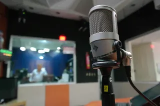 Get on Podcasts Fast: The 48-Hour Strategy That Landed Me 50 Interviews