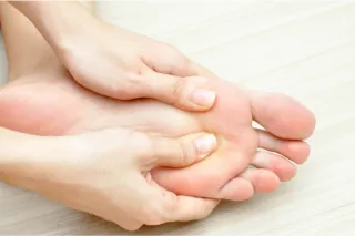 Why Do My Feet Hurt When I Wake Up?
