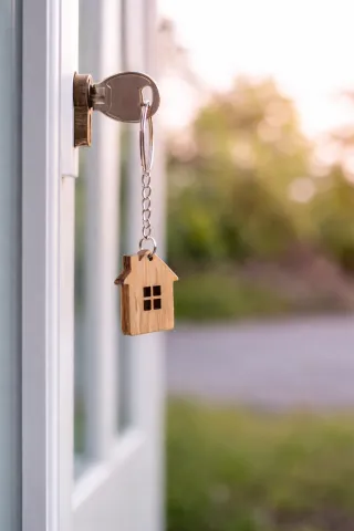 Why January Might Be the Smartest Month to Buy a Home