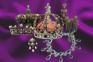 Mag-asawang Pinoy, Nakita Pa ang Jewellery Exhibit Bago Ang Nakawan Sa Louvre