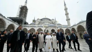   Pope Leo XIV Visits Blue Mosque, One Of Most Important In Istanbul