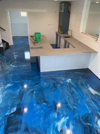 Professional vs DIY Epoxy Garage Floor Installation