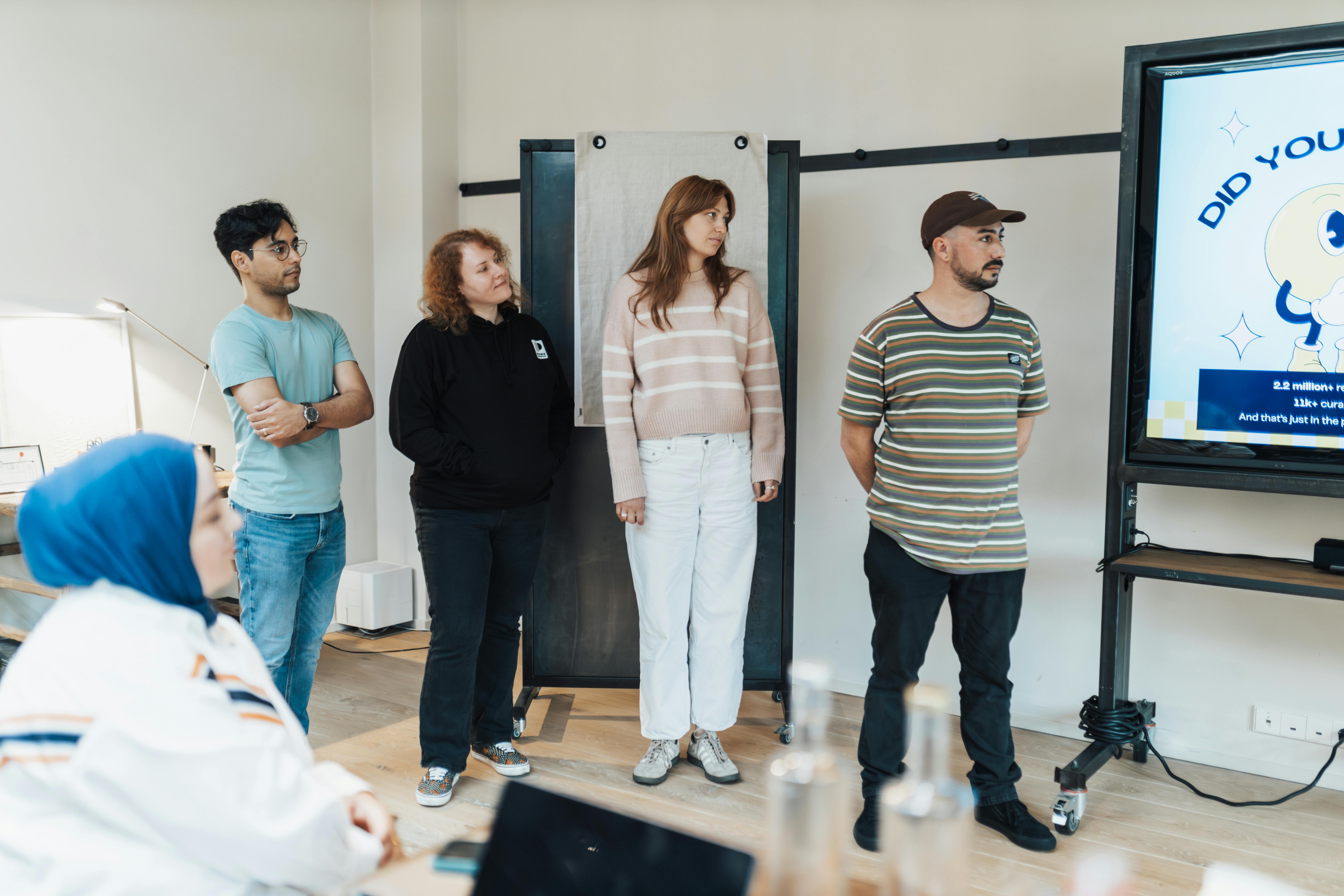 How Can Google Ads Help You Advance Your Business Goals: A Practical Guide to Maximizing Your ROI