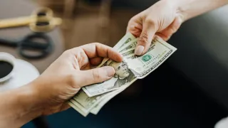 Peso Mexicano vs Dólar: Análisis del 16 de Agosto 2024