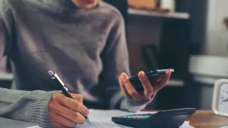 Smart Tax Planning Strategies in the US (2024): Save Money & Avoid IRS Penalties