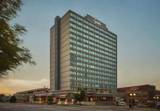 🎓Stay Classy & Quirky at Graduate Lincoln: The Most Unexpected Hotel Experience in Nebraska