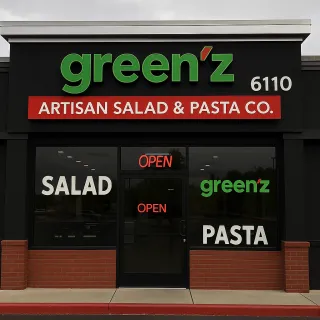 Green'z at Tin Can Alley: Where Global Culinary Experience Meets Fresh Mediterranean Flavor in Albuquerque