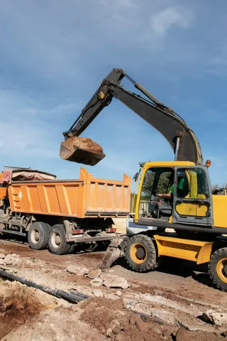 Hydraulic Failure Warning Signs | Vermont Heavy Equipment Repair